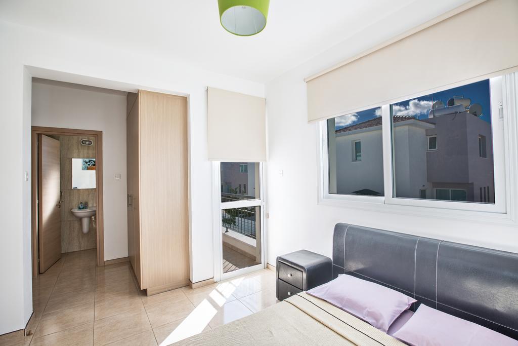 Avra Villas Paralimni Rum bild