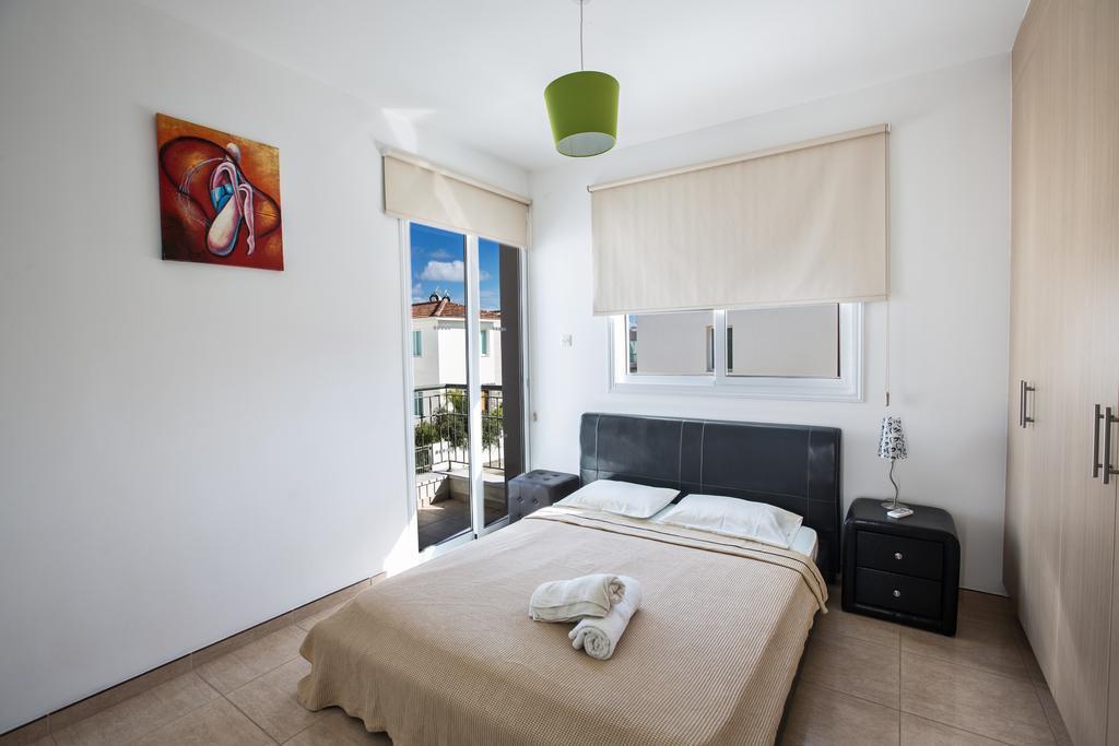 Avra Villas Paralimni Rum bild